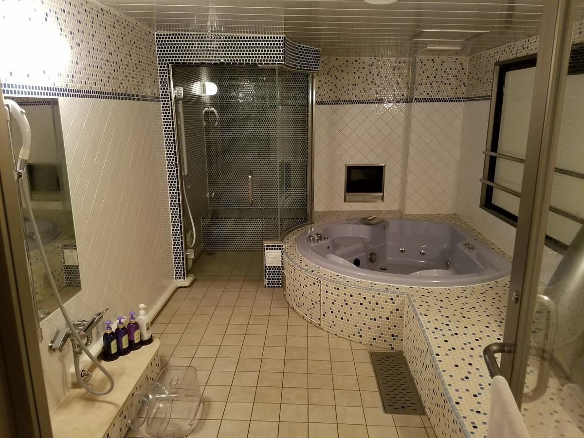 Eight Prince Hotel -Adult Only- Tokorozawa Buitenkant foto