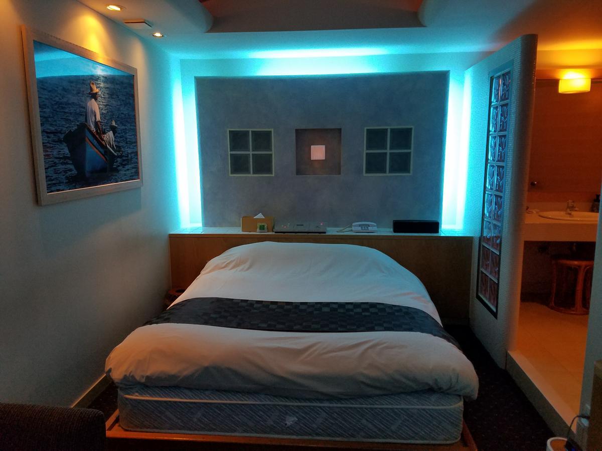 Eight Prince Hotel -Adult Only- Tokorozawa Buitenkant foto